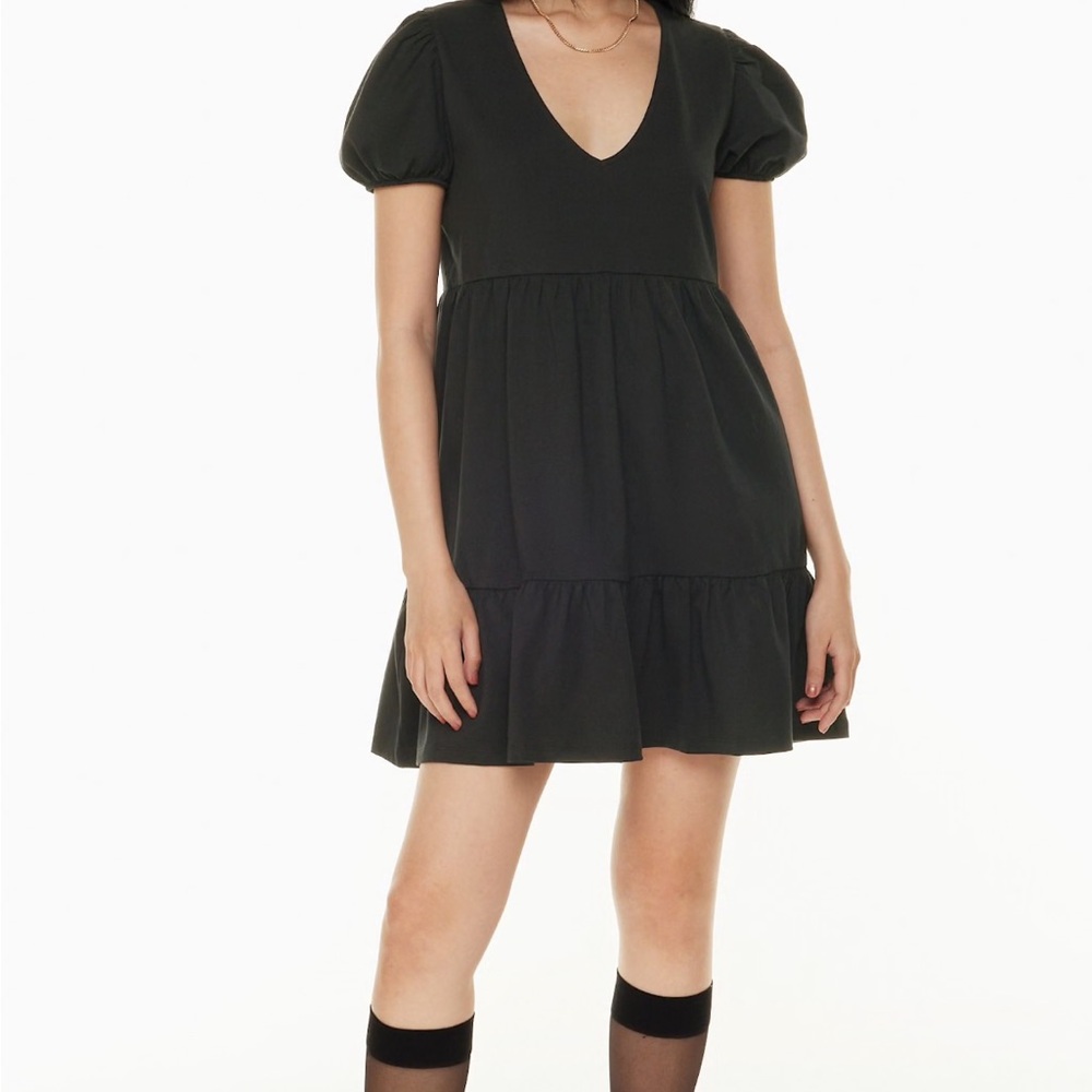 Aritzia GREY V‑Neck Tiered Mini Dress with Puff  Sleeves
